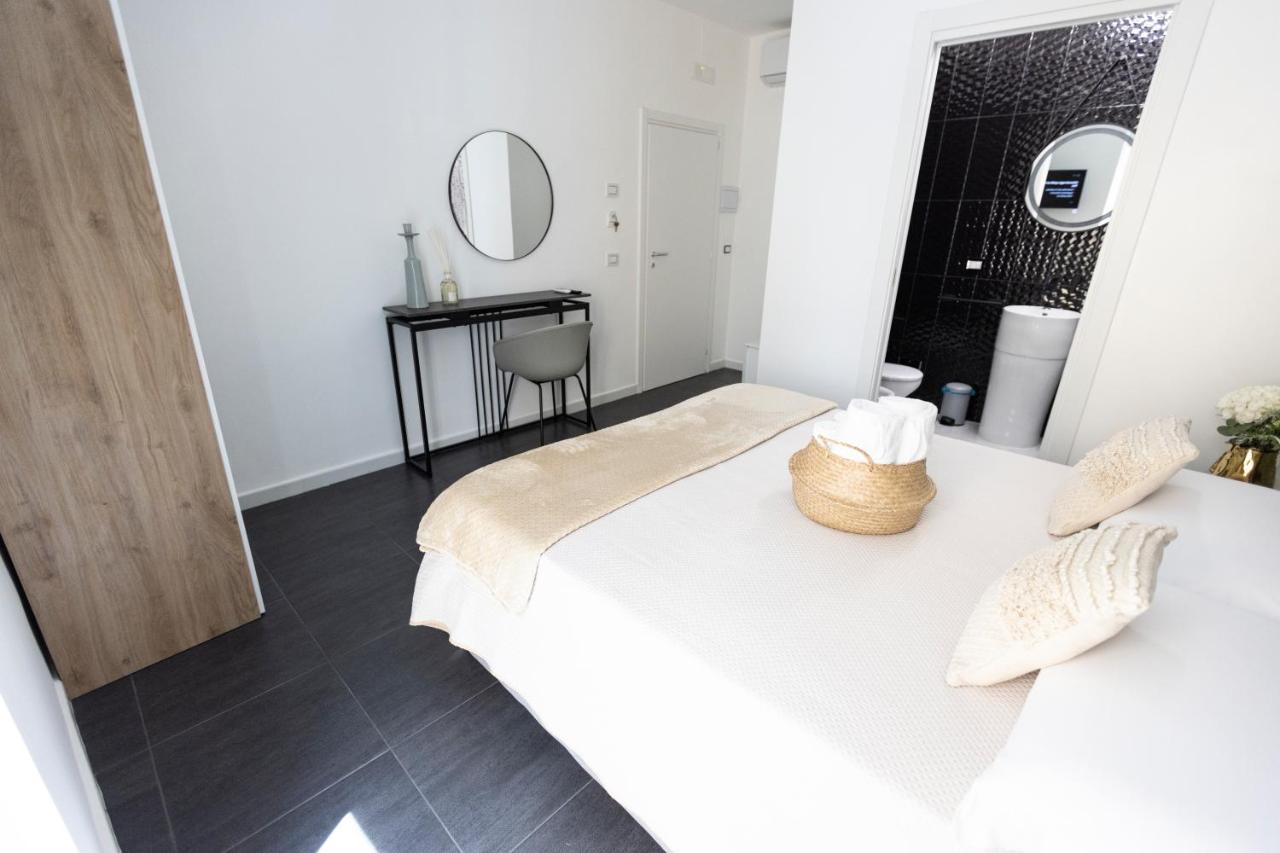 Lena Suite Bari Vecchia Eksteriør bilde